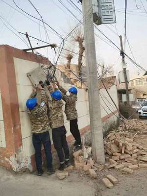 在震區(qū)一線 中國移動(dòng)甘肅公司搶修通訊基礎(chǔ)設(shè)施紀(jì)實(shí)